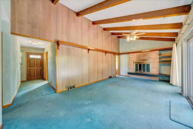 2015 Evergreen RD, Covington, VA 24426