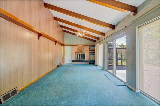 2015 Evergreen RD, Covington, VA 24426