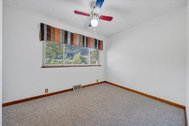 2015 Evergreen RD, Covington, VA 24426