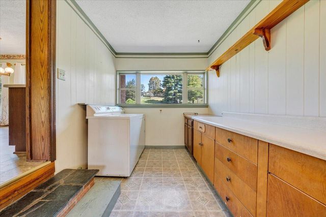 2015 Evergreen RD, Covington, VA 24426