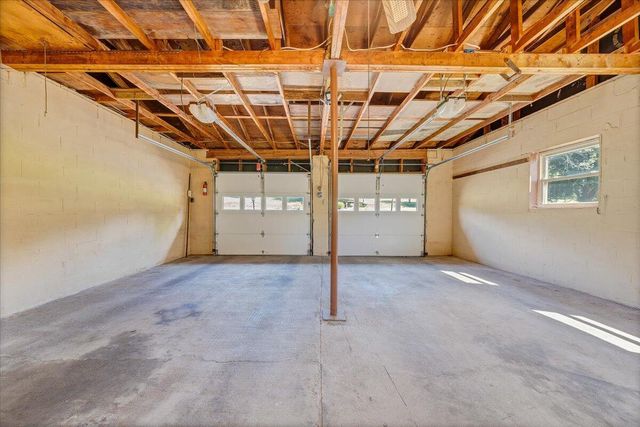 2015 Evergreen RD, Covington, VA 24426