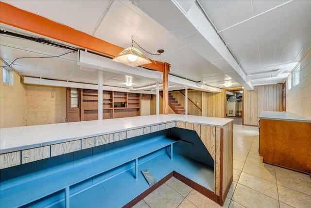 2015 Evergreen RD, Covington, VA 24426