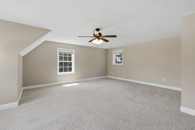 18 Hawthorne Drive, Auburn, NH 03032
