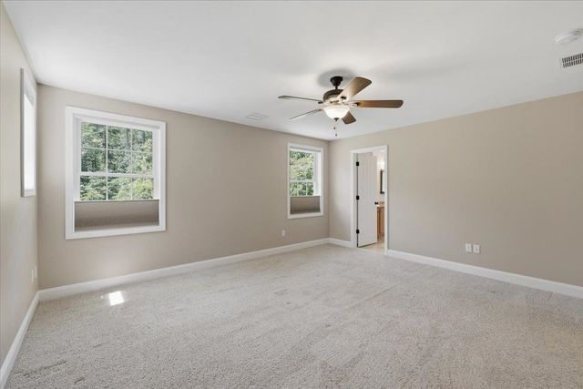 18 Hawthorne Drive, Auburn, NH 03032