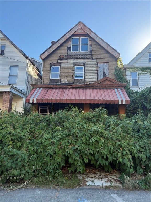 852 Inwood St, Homewood Brushton, PA 15208