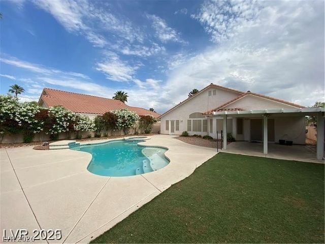 6623 Star Glow Court, Las Vegas, NV 89118