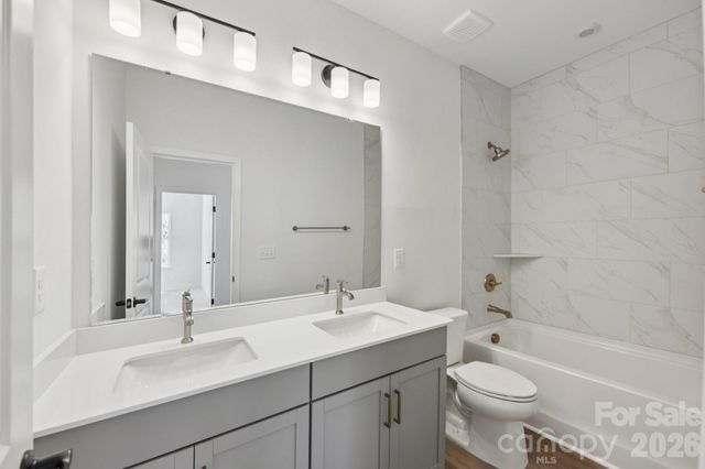 7422 Westrow Avenue, Charlotte, NC 28278