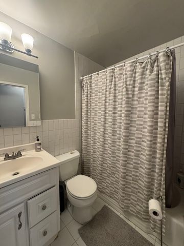 336 W Wellington Avenue 1001, Chicago, IL 60657