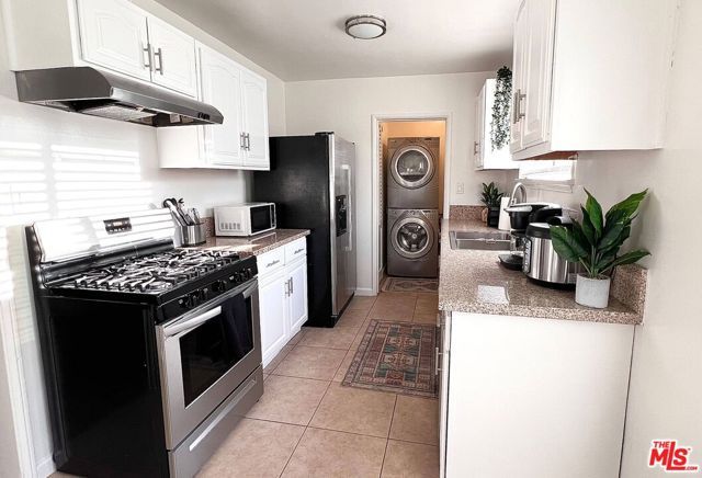 17228 Vanowen Street, Los Angeles, CA 91406