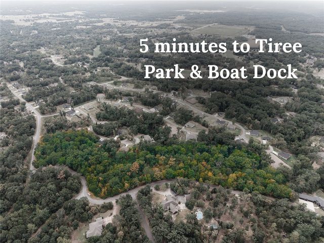 Cambeltown Lane, Bella Vista, AR 72715