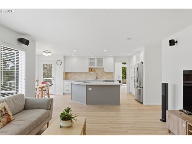 23760 Sw SCOTT RIDGE Ter, Sherwood, OR 97140