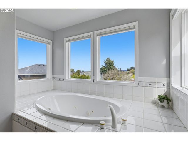 23760 Sw SCOTT RIDGE Ter, Sherwood, OR 97140