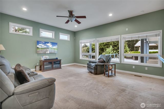 2504 5th Street NW, Gig Harbor, WA 98335