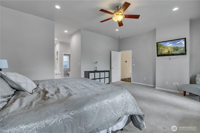 2504 5th Street NW, Gig Harbor, WA 98335