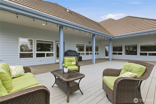 2504 5th Street NW, Gig Harbor, WA 98335