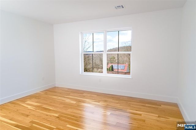 15 Walker Avenue, West Milford, NJ 07480