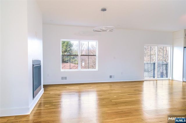 15 Walker Avenue, West Milford, NJ 07480