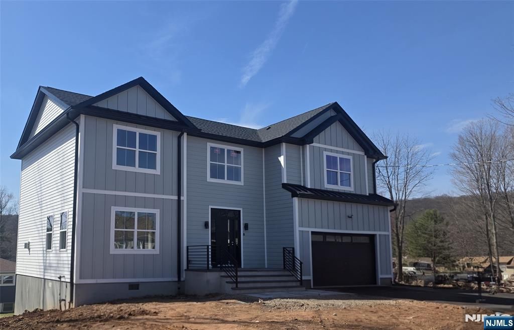 15 Walker Avenue, West Milford, NJ 07480