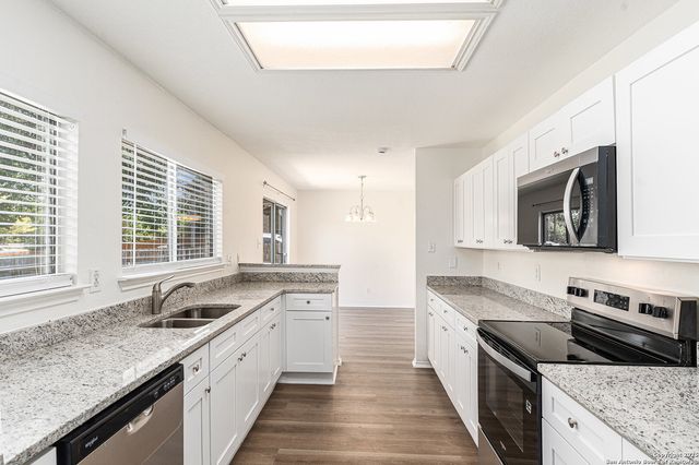 17018 Cortland Rdg, San Antonio, TX 78247