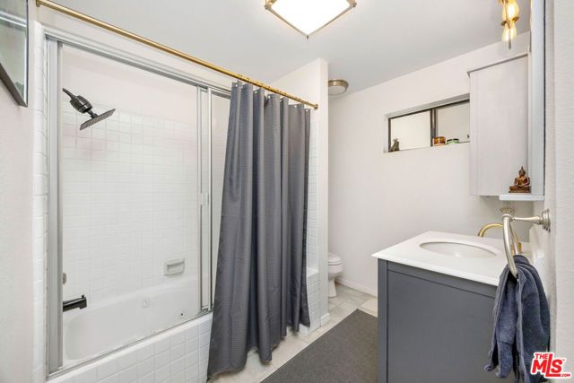 11982 Kiowa Avenue 307, Los Angeles, CA 90049