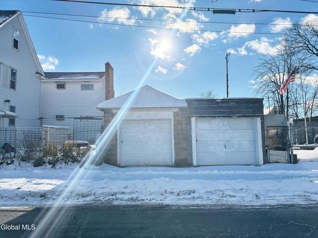 1202 Webster Street, Schenectady, NY 12303