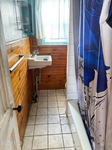 1202 Webster Street, Schenectady, NY 12303