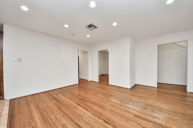3912 Ruskin Street, Houston, TX 77005