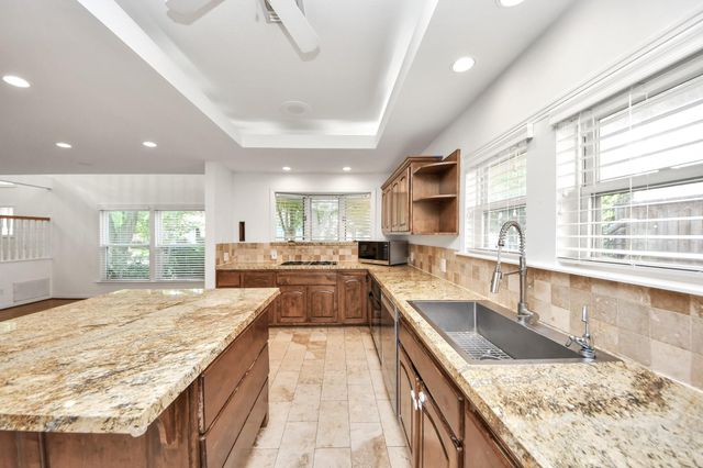 3912 Ruskin Street, Houston, TX 77005