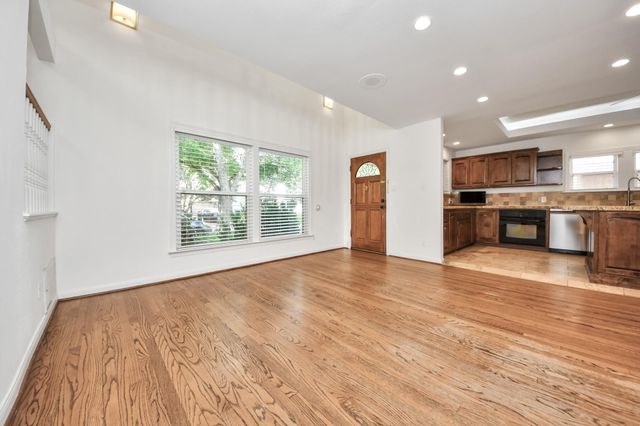 3912 Ruskin Street, Houston, TX 77005
