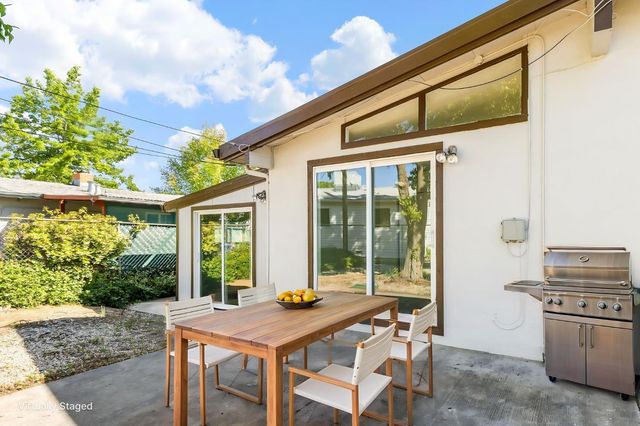 951 Duchow Way, Folsom, CA 95630