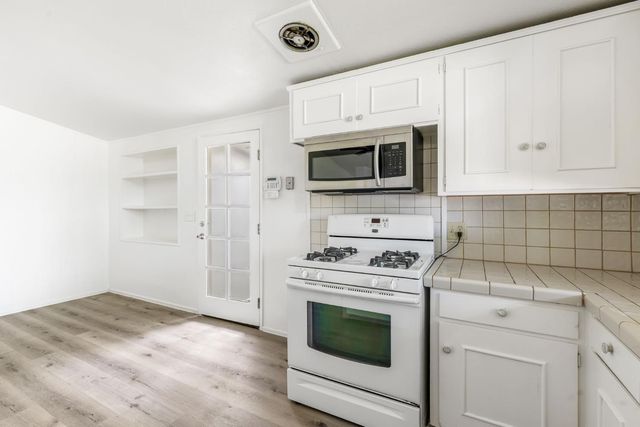 951 Duchow Way, Folsom, CA 95630