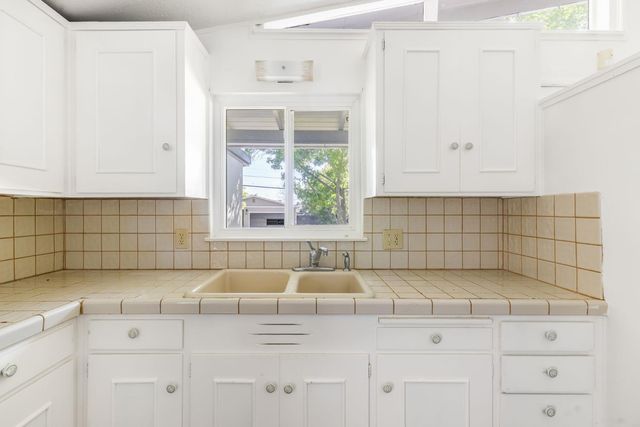 951 Duchow Way, Folsom, CA 95630