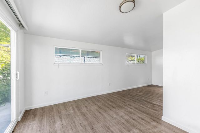 951 Duchow Way, Folsom, CA 95630