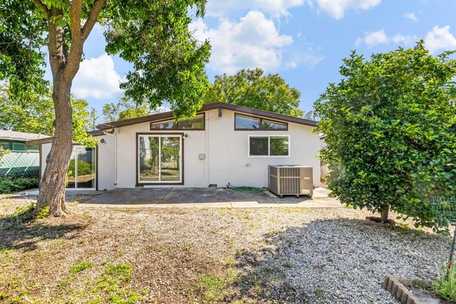 951 Duchow Way, Folsom, CA 95630