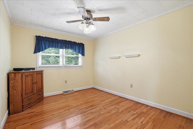 208 Skyland Drive, Clinton, SC 29325