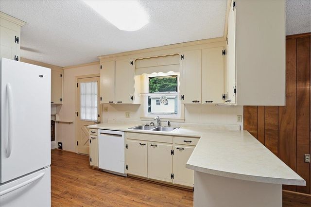 208 Skyland Drive, Clinton, SC 29325