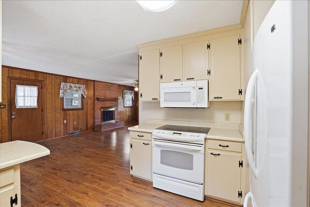 208 Skyland Drive, Clinton, SC 29325