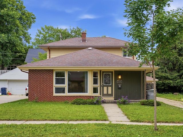 3334 N 98th STREET, Milwaukee, WI 53222