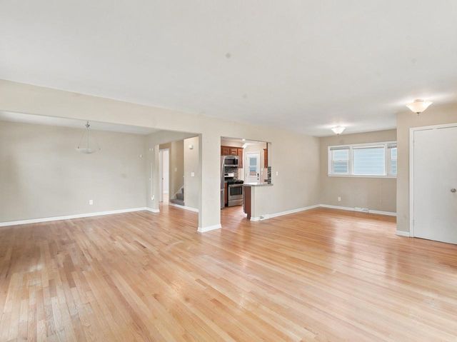 3334 N 98th STREET, Milwaukee, WI 53222