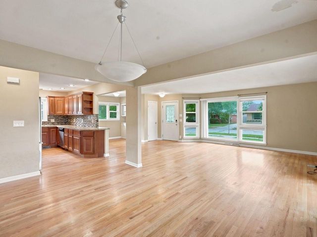 3334 N 98th STREET, Milwaukee, WI 53222