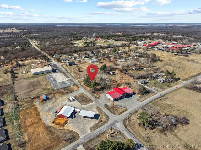 1308 Church Road, Silo, OK 74701