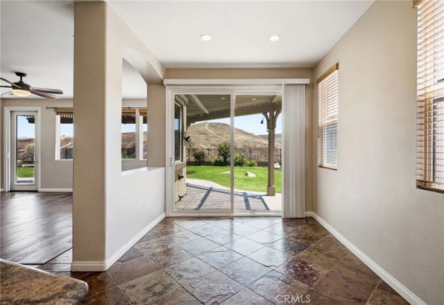 424 Peter, Simi Valley, CA 93065