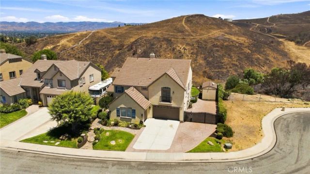 424 Peter, Simi Valley, CA 93065