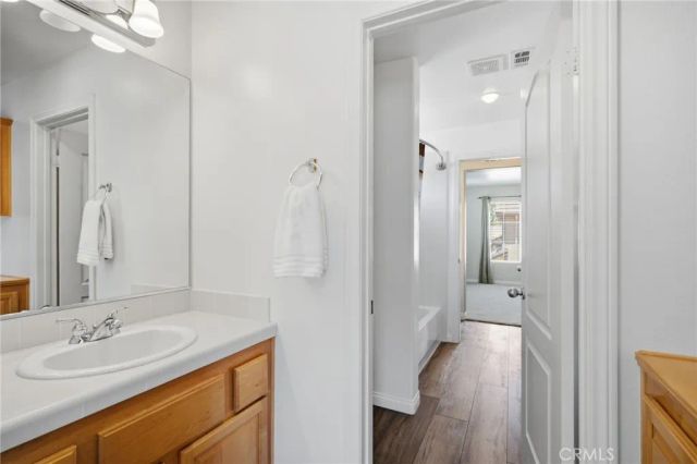 424 Peter, Simi Valley, CA 93065