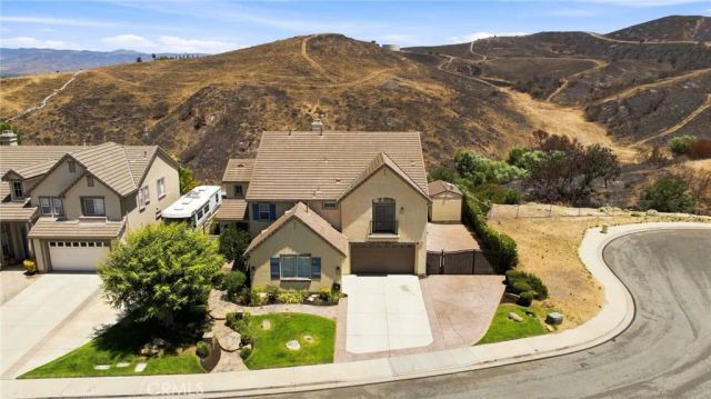 424 Peter, Simi Valley, CA 93065
