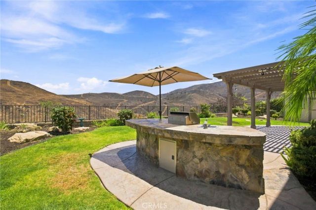 424 Peter, Simi Valley, CA 93065