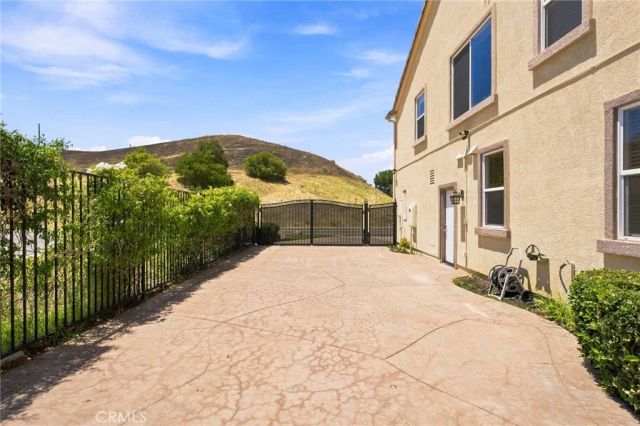 424 Peter, Simi Valley, CA 93065