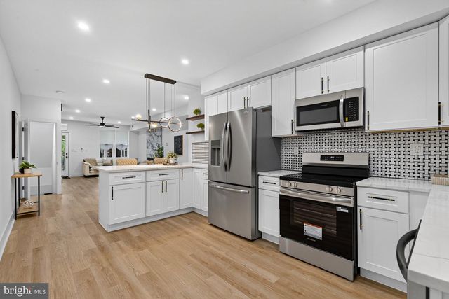 758 MELVILLE AVE, Baltimore, MD 21218