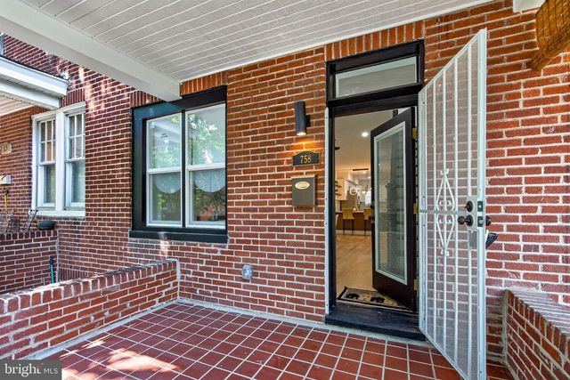 758 MELVILLE AVE, Baltimore, MD 21218