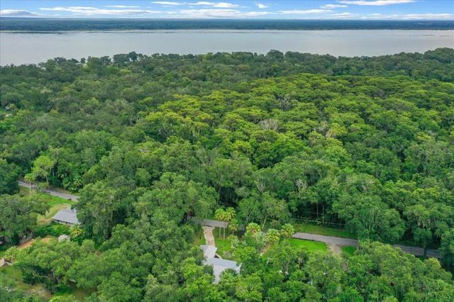 3128 CR 421, Lake Panasoffkee, FL 33538